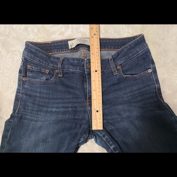 A&F Skinny Jeans - Picture 12 of 12